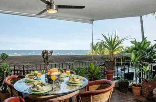 Emiliano Zapata Condo | Premier beachfront condo in the landmark La Palapa building in Zona Romantica!