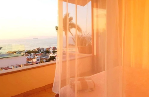 Downtown Puerto Vallarta Apartment | Private Infinity Pool OCEAN VIEW Penthouse Loft Beach+Romantic Safe Loc