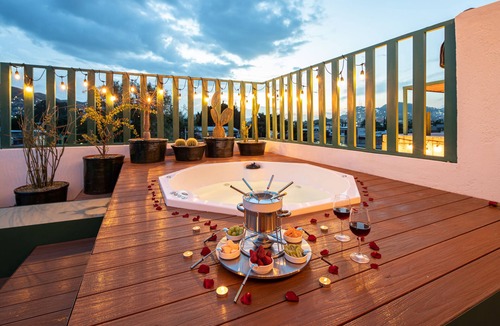 Oaxaca Villa | Rooftop Hot Tub 3 levels 5br in Villa