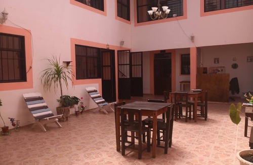 Del Cerrillo House | Room-awesome King Room In City Center