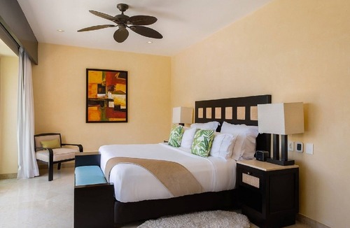 South Shore Hotel Area Resort | Savor Sunsets: A 3Bedroom Oasis on the Shores of Puerto Vallarta