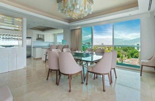 Marina Vallarta Apartment | Shangri-La T5-7B | 4BR Puerto Vallarta Oceanfront