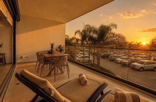 Flamingos Condo | Stay by the Sea I Cozy Condo