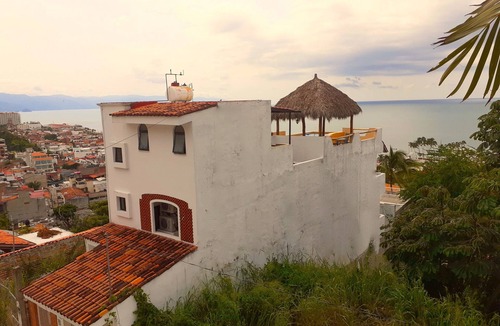 Downtown Puerto Vallarta Apartment | Stunning view. Penthouse. Pool, terrace, bar.