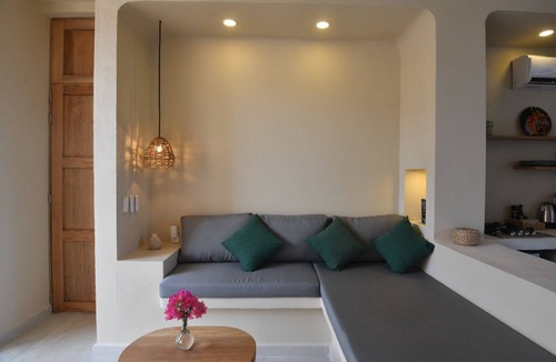 Barra de Colotepec House | Taormina Starlink House -10 guests, AC, Safe Neighborhood