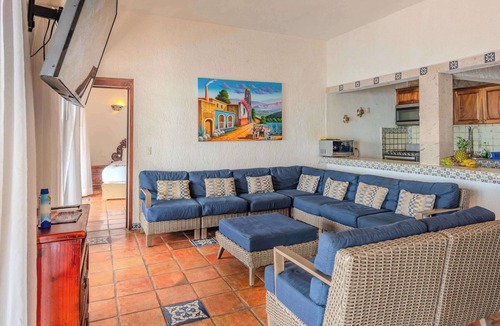 Mismaloya Villa | The Hacienda + Apartment at Del Mar PV