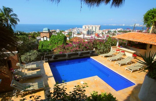 Amapas Villa | The villa’s location is in the heart of the romantic zone.
