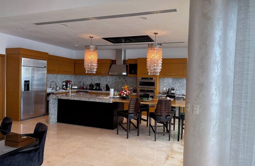 South Shore Hotel Area Resort | THREE BEDROOM PANORAMIC MOUNTAIN GRAND PENTHOUSE - GARZA BLANCA PUERTO VALLARTA