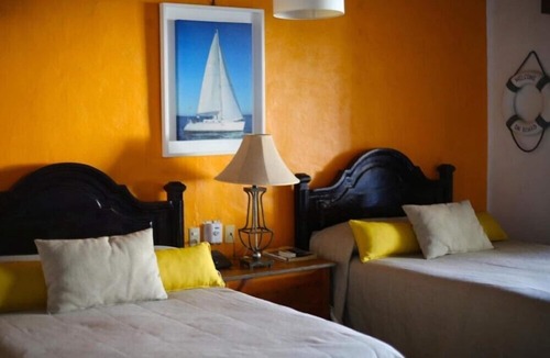 South Hotel Zone Hotel | Timeless Old Vallarta Studio with Tennis Court