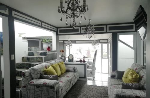 Ciudad Lopez Mateos House | Totonaca - Seguridad, 10min de Centros Comerciales & Zona Esmeralda - Empresas bienvenidas