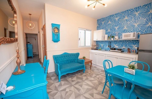La Paz Apartment | Turquoise Apartment for 2 — stylish comfort just steps from the sea in La Paz