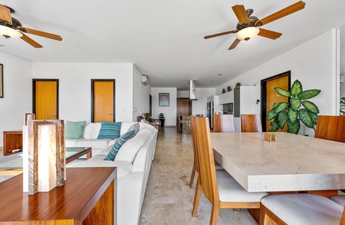 North End Condo | Villa Alhelí | Ocean View 3BR w/Private Pool, Steps to Beach – Sayulita