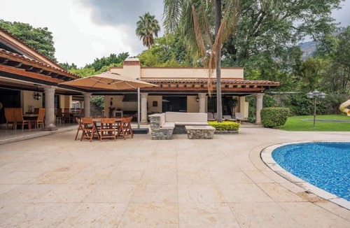 Santo Domingo Villa | Villa magica tepoztlan con alberca jacuzzi y padel
