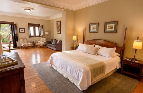 De La Presa Hotel | Villa Maria Cristina