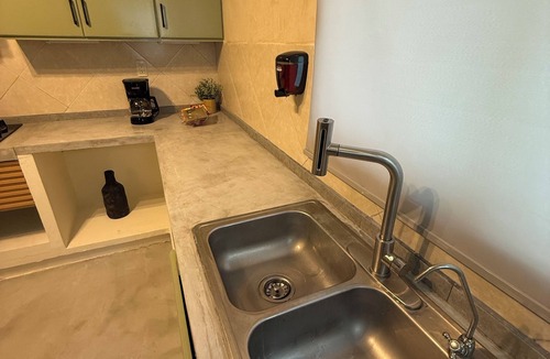 Boca del Rio House | WHITE HOUSE 4 BLOCKS FROM THE BEACH, BOCA FORUM. BOCA DEL RIO, VERACRUZ