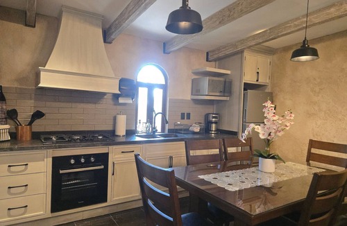 Santeagueda Apartment | Zeus Apartment: Modernity in Val'Quirico.