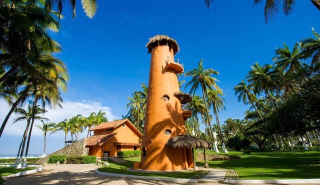 1 BR Villa w/WI-FI, Full Kitchen & More