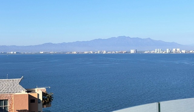 3-bedroom Garza Blanca resort in PV with incredible water and mountain views