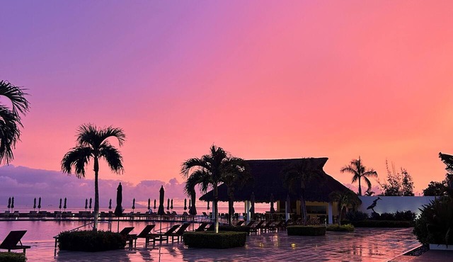 4 BR Luxury oceanfront corner residence at Tres Mares in Marina Vallarta PV