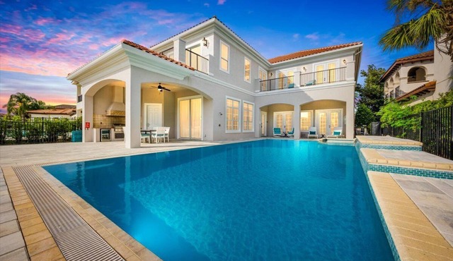 5 Bedroom Beverly Hills 5300 sq ft in Reunion, Huge Pool, Reunion Amenities! in Four Corners
