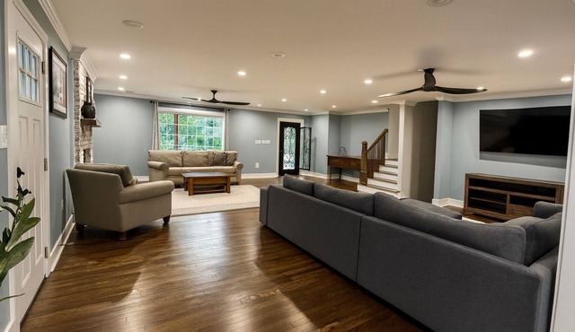 A perfectly well balanced blend of City Amenities and Quiet Retreat in Memphis