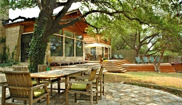 Austin Lake Travis Pool Waterfront - Hill Country Retreat 2 Acres Sleeps 20 in Leander