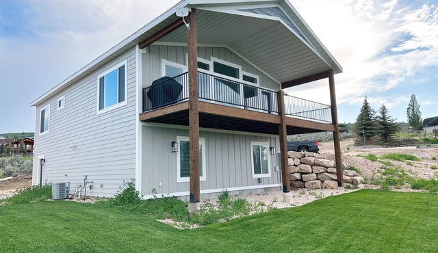 Bear Lake retreat with private Ideal Beach Resort Access! in Garden City