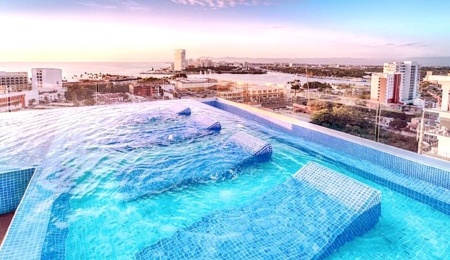 Beautiful loft apartment, IN THE BEST AREA OF PUERTO VALLARTA