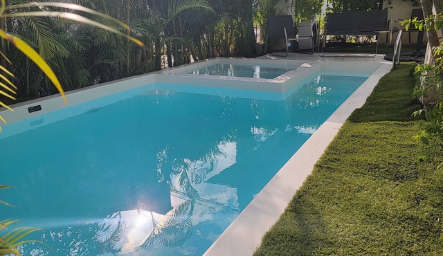 Beautiful Villa For 20 - Albatros Vacational House On FB
