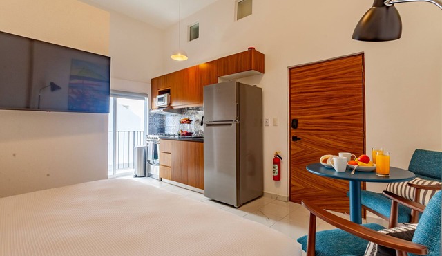 Casa Loro Azul PV Unit 6 NEW with Rooftop pool 1BD Studio for rent in 5 de Dicie