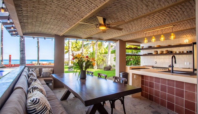 Casa Palmar and Casa Tocayo (8-Bedrooms)
