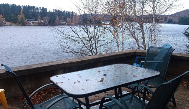 Chalet à Louer à Saint-zénon, Dans Lanaudière, Bord du lac in Saint-Zénon