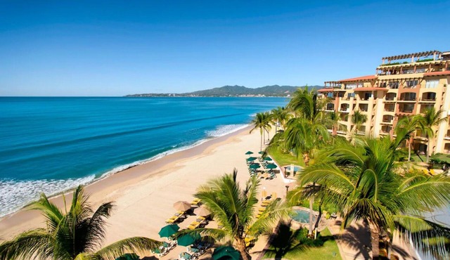 CHRISTMAS in 2 Bedroom OCEAN FRONT VILLA/Jacuzzi on balcony - Nuevo Vallarta