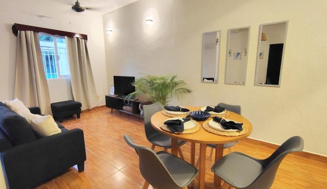Comfortable apartment close to beaches and plazas