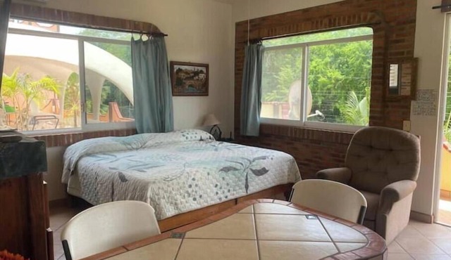 Coral Esmeralda Studio Suite
