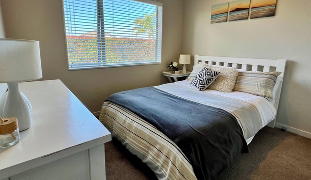 Cozy 2-bedroom home in Central Millwater with WiFi in Silverdale