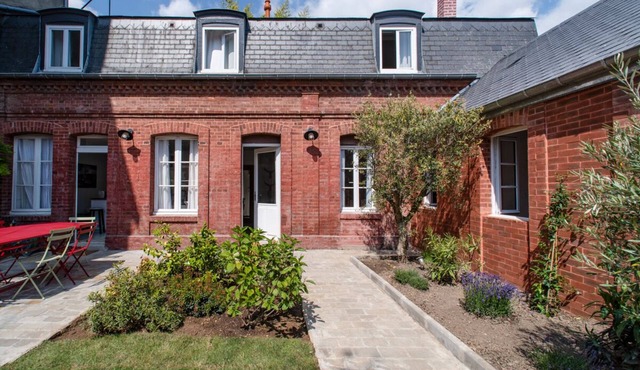 Discreet luxury, 2 bedroom Owner's House in the heart of Historic Honfleur in Honfleur