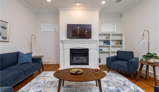 Fireplace - Workspace - Sleeps 8 - Downtown Dallas in Dallas