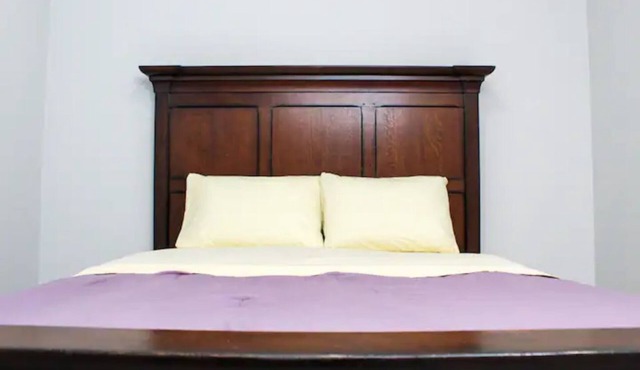 Forget ur worries in this spacious, light-filled, & serene legal basement suite in Calgary