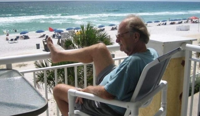 GRAB EARLY BOOKING DISCOUNTS NOW! FREE BEACH SERVICE MAR-OCT. PRIME END UNIT! in Ft Walton Beach