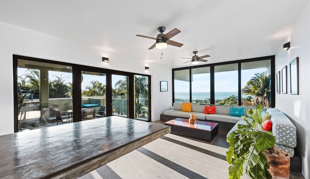Great ocean views with private dipping pool!