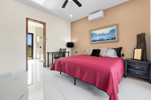 Habitacion independiente baño privado seguridad24h para relajarse o trabajar