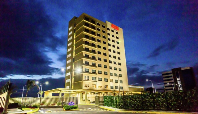 Hampton Inn & Suites By Hilton Puebla