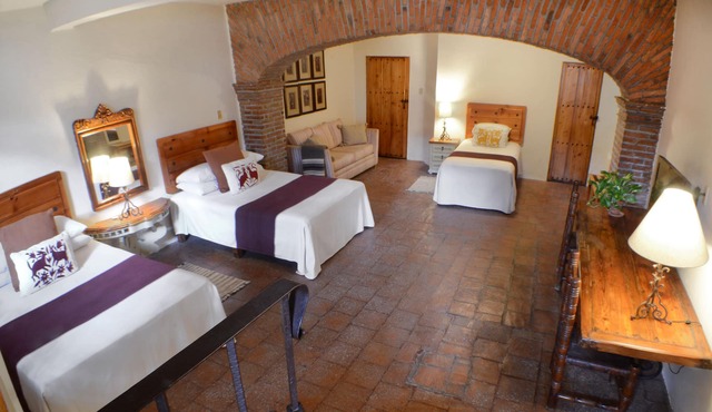 Hotel Los Arcos