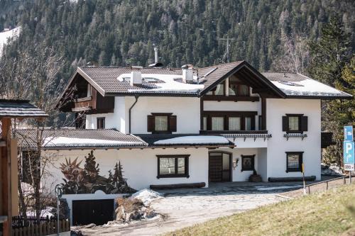Kronplatz Lodge Dolomites in San Vigilio Di Marebbe