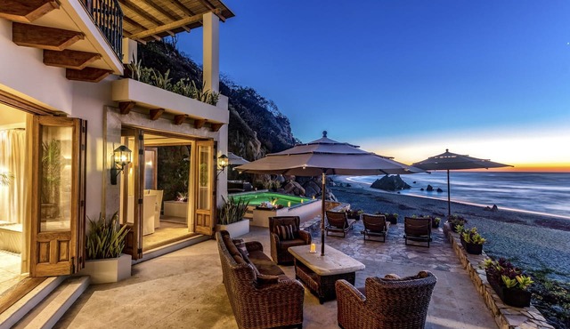 La Bocana Beachfront Villa | Surf, Pool & Sunrises