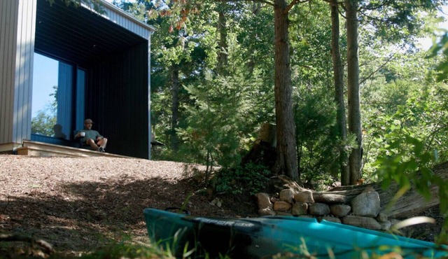 Lakeside Calm at Dimensions | Cabin One | Breakfast Included in Algonquin Highlands