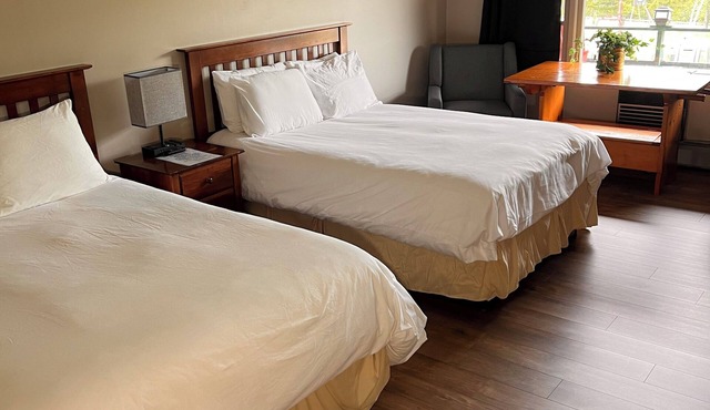 Ledgerock at Whiteface -Standard Double Room in Wilmington