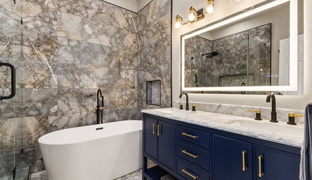 Luxurious 3-bedroom house in downtown San Antonio near the Alamodome. in San Antonio