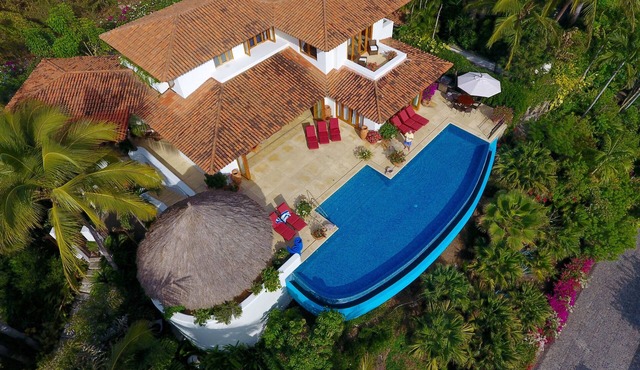 Luxury 5BR in Punta Burro home with daily meal preparation by our inhouse staff.